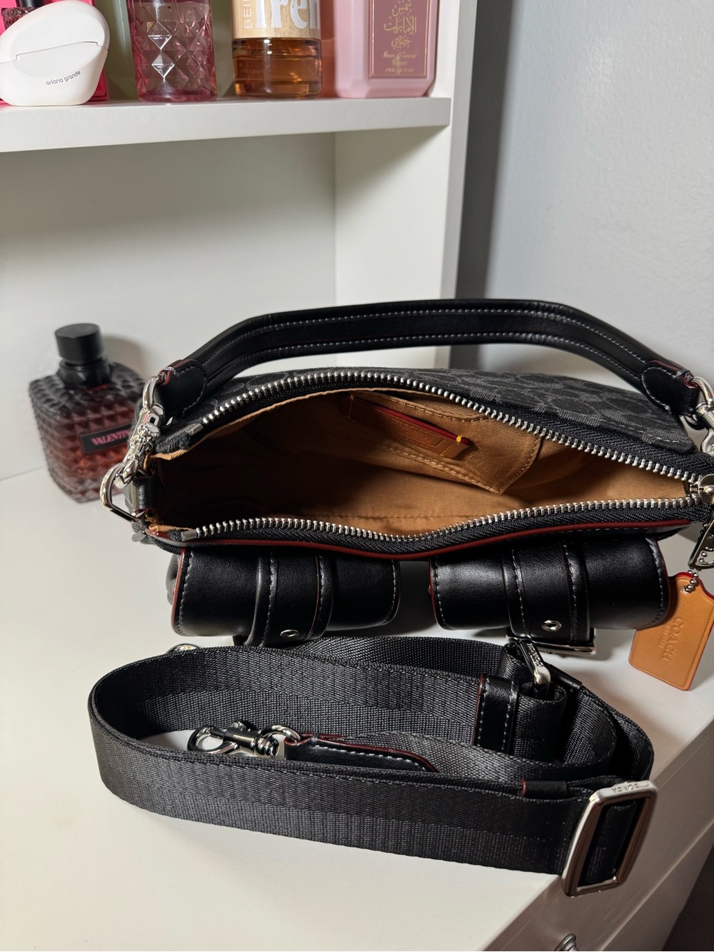 Coach Ashton Bag - Picture 6 of 7